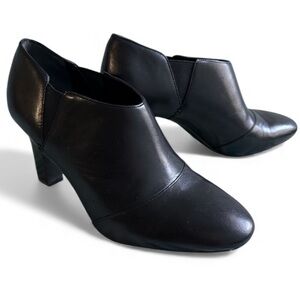 Lauren Ralph Lauren Black Brittni Booties Sleek Slip On Heeled Shoes Women’s 8